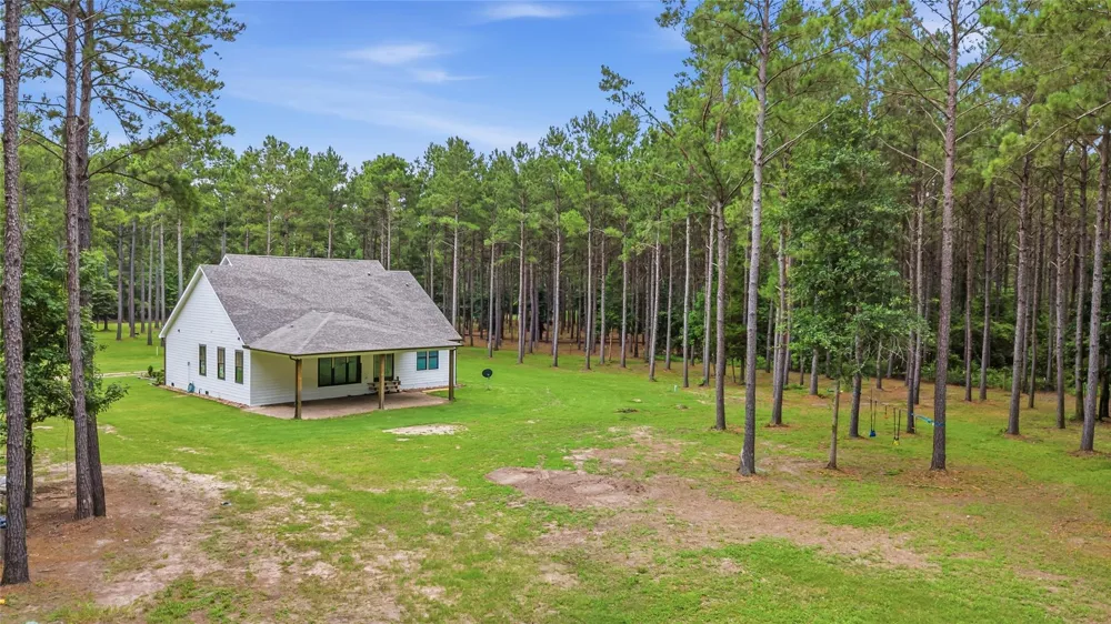1780 Josserand Road Groveton, TX 75845