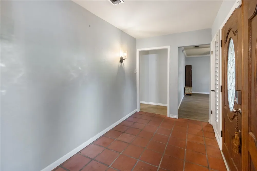 341 Brenda Kingsville, TX 78363
