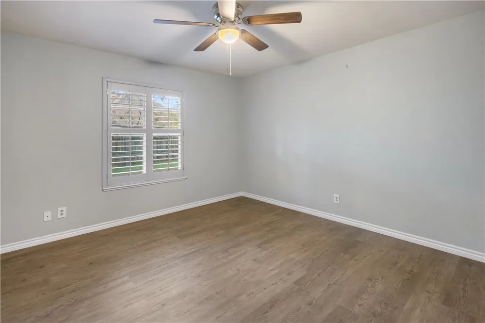 341 Brenda Kingsville, TX 78363