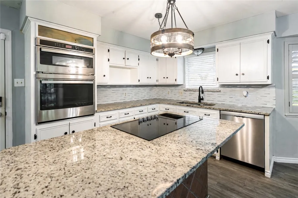 341 Brenda Kingsville, TX 78363
