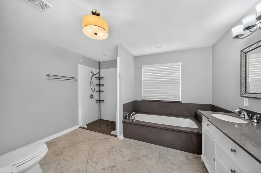 1075 Callender Lake Drive Murchison, TX 75778