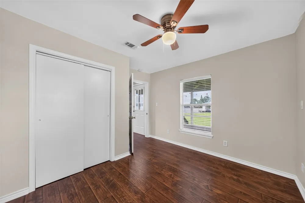 1075 Callender Lake Drive Murchison, TX 75778