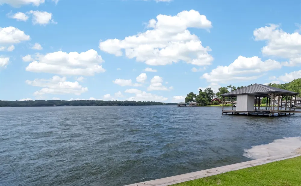 1075 Callender Lake Drive Murchison, TX 75778