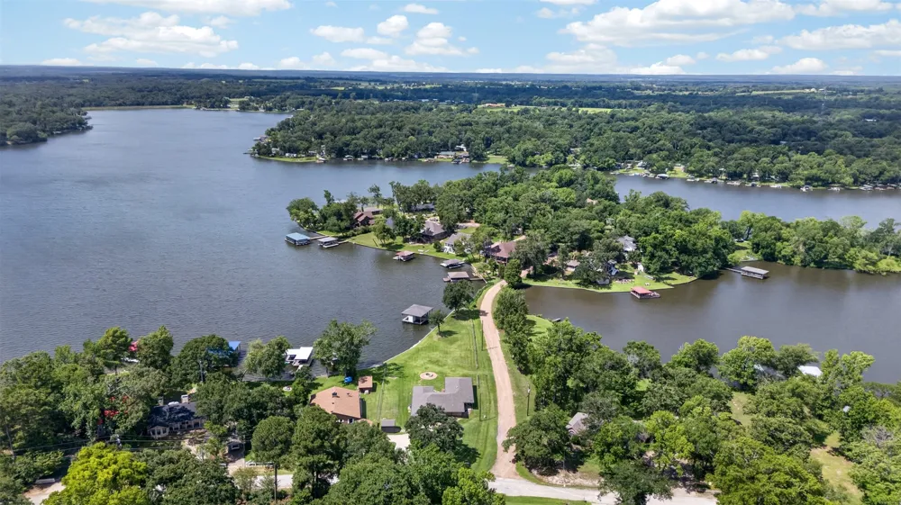 1075 Callender Lake Drive Murchison, TX 75778