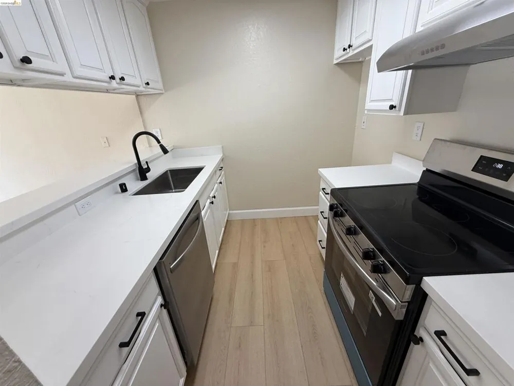 260 Industrial Pkwy #38 Hayward, CA 94544