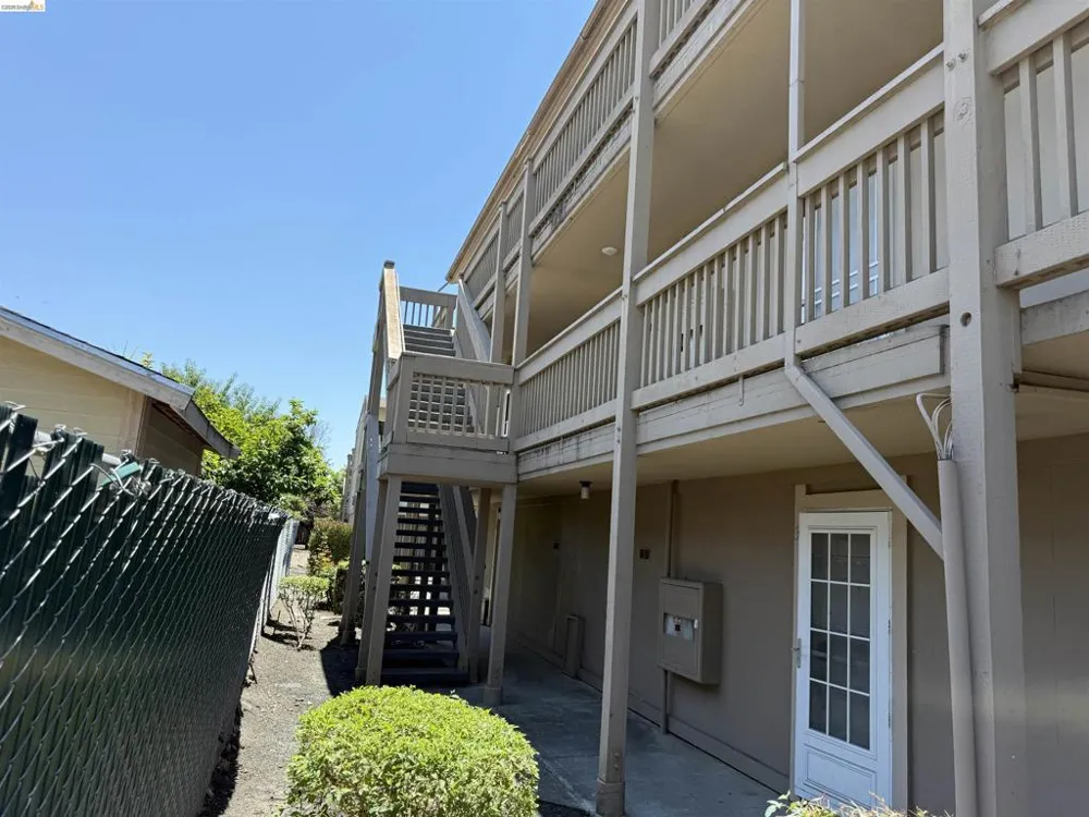 260 Industrial Pkwy #38 Hayward, CA 94544