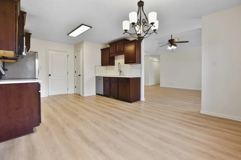 3738 Suiter Road Clarksville, TN 37040