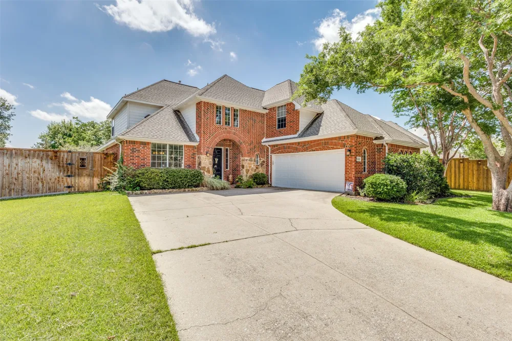 6610 Falcon Crest Lane Sachse, TX 75048