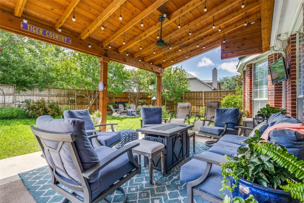 6610 Falcon Crest Lane Sachse, TX 75048