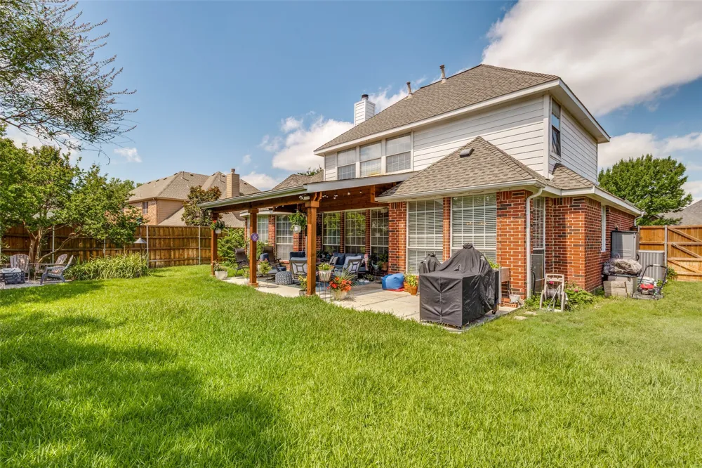 6610 Falcon Crest Lane Sachse, TX 75048