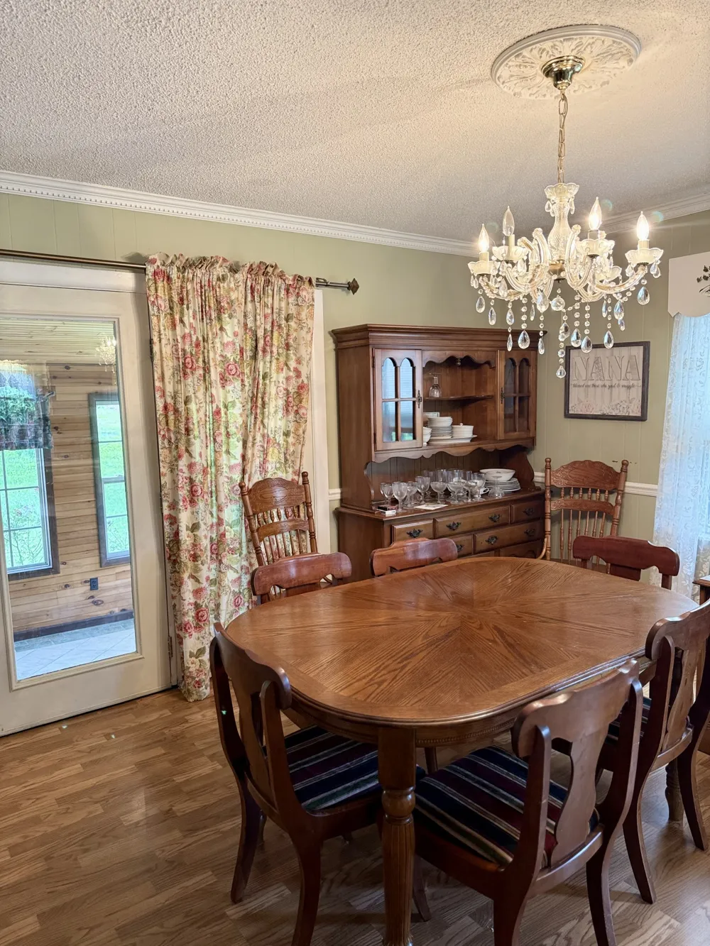 301 W College St Summertown, TN 38483