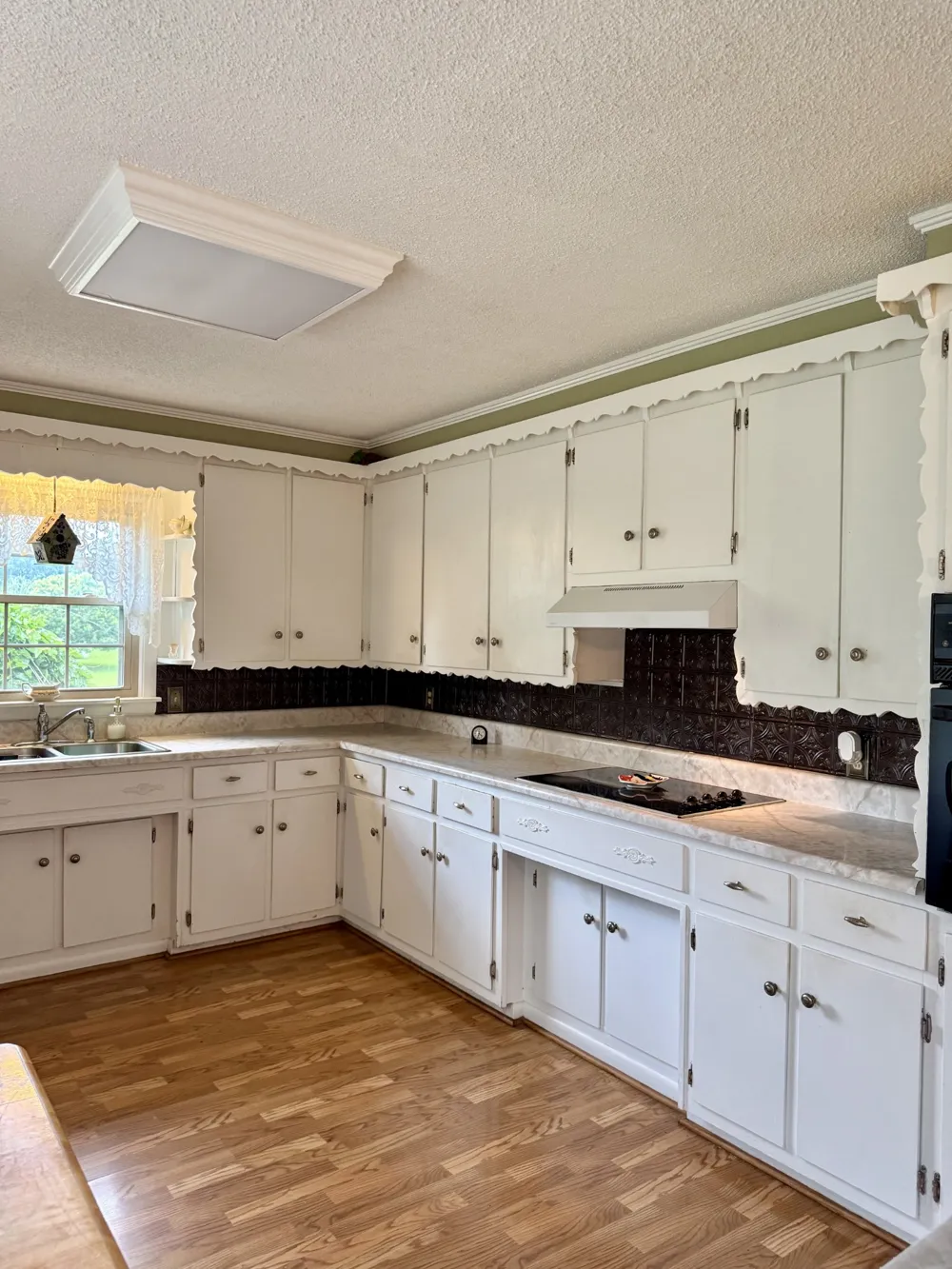 301 W College St Summertown, TN 38483