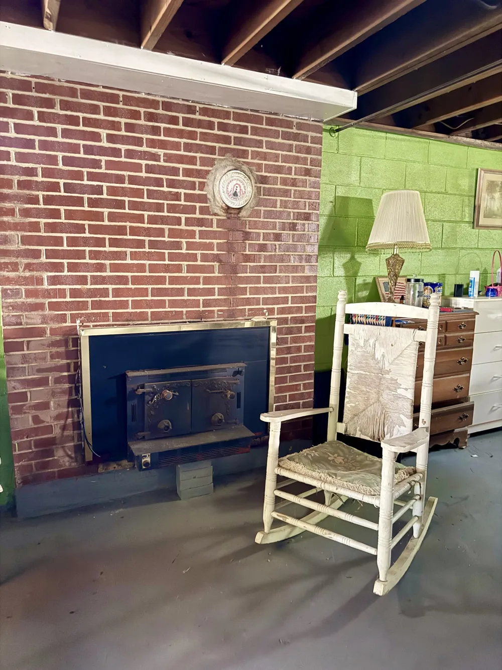 301 W College St Summertown, TN 38483