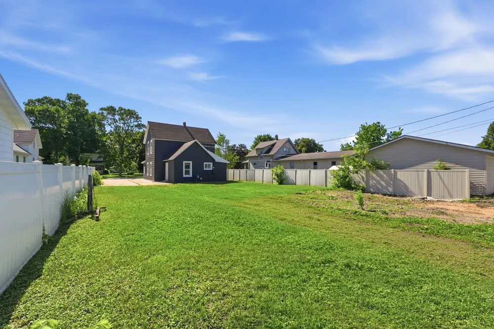 406 12th Street S Benson, MN 56215