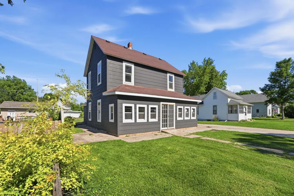 406 12th Street S Benson, MN 56215
