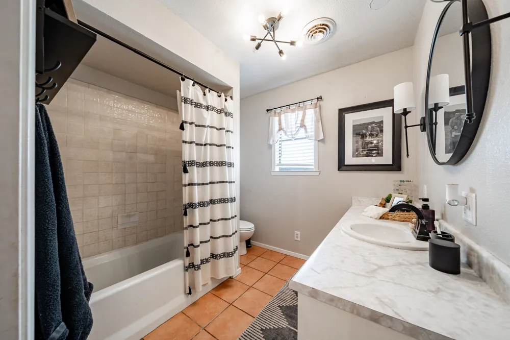 616 W Main Street Bronte, TX 76933