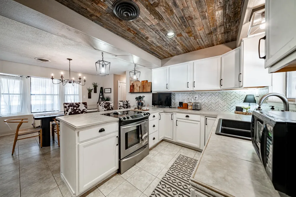 616 W Main Street Bronte, TX 76933