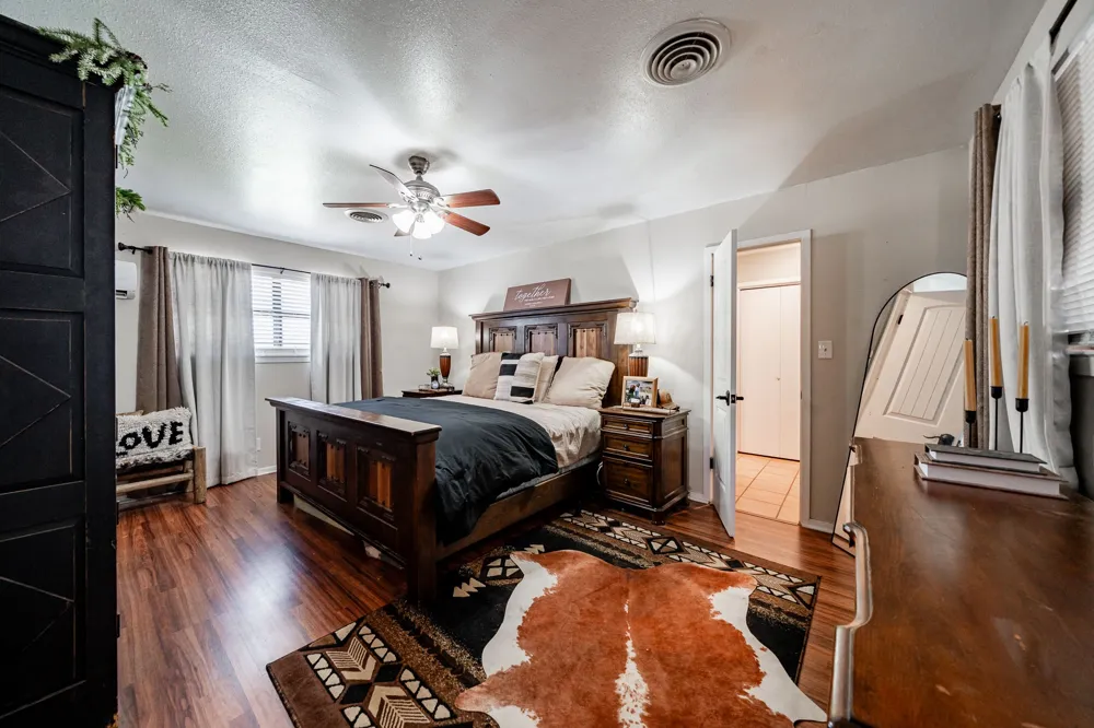 616 W Main Street Bronte, TX 76933