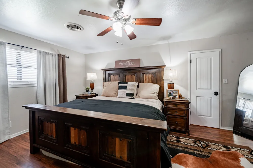 616 W Main Street Bronte, TX 76933