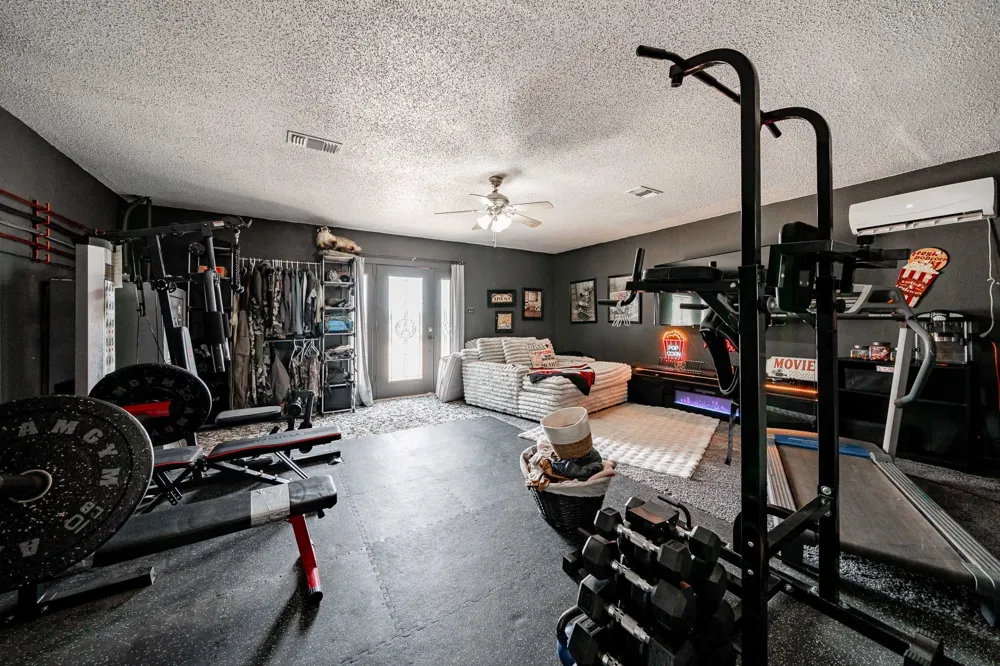 616 W Main Street Bronte, TX 76933