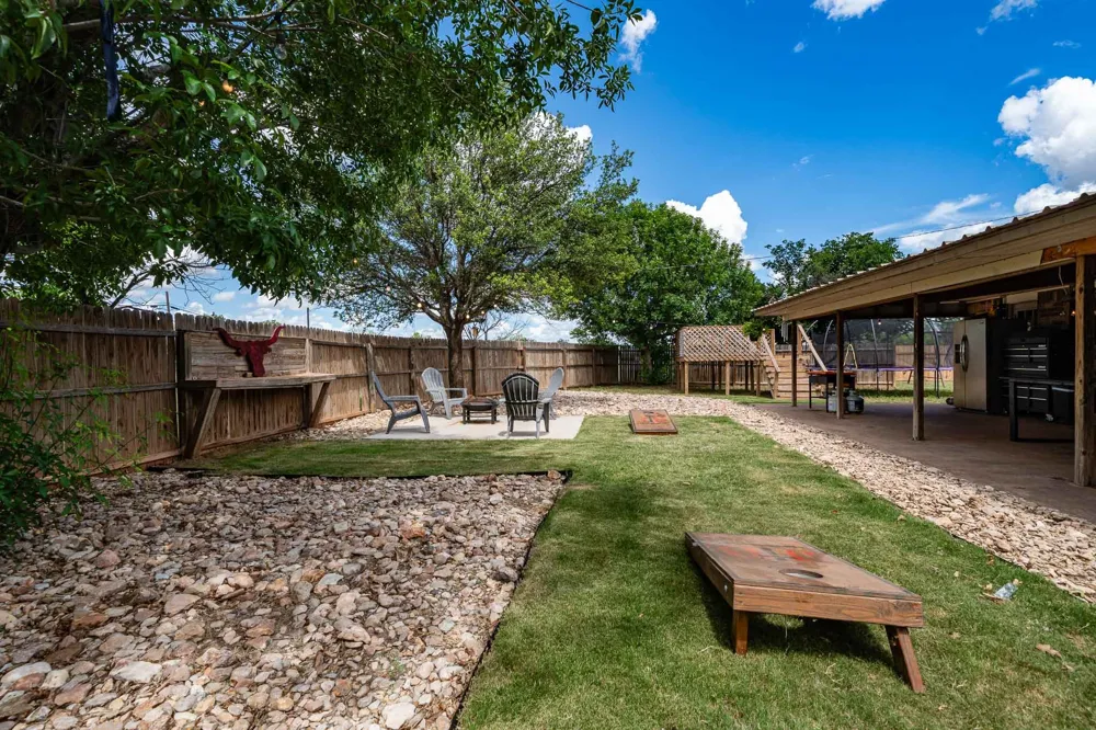 616 W Main Street Bronte, TX 76933