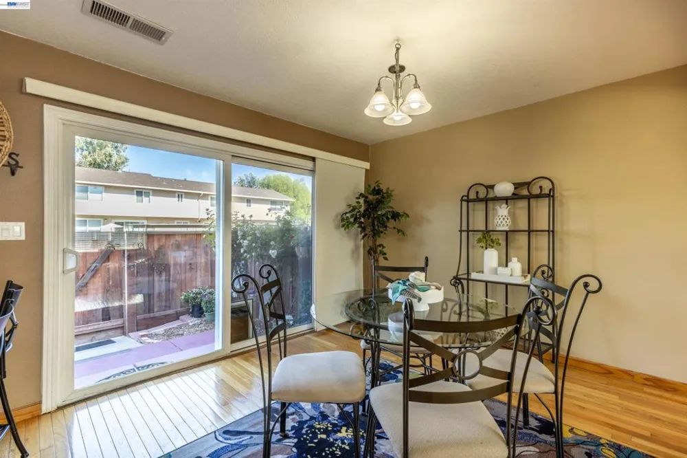 3734 Carrigan Cmn Livermore, CA 94550