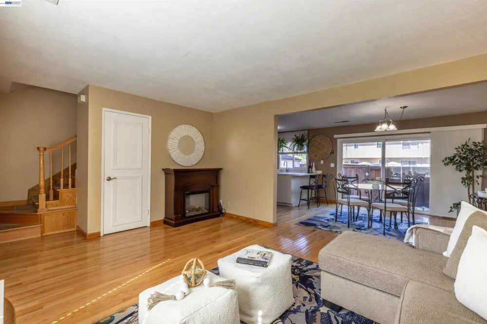 3734 Carrigan Cmn Livermore, CA 94550