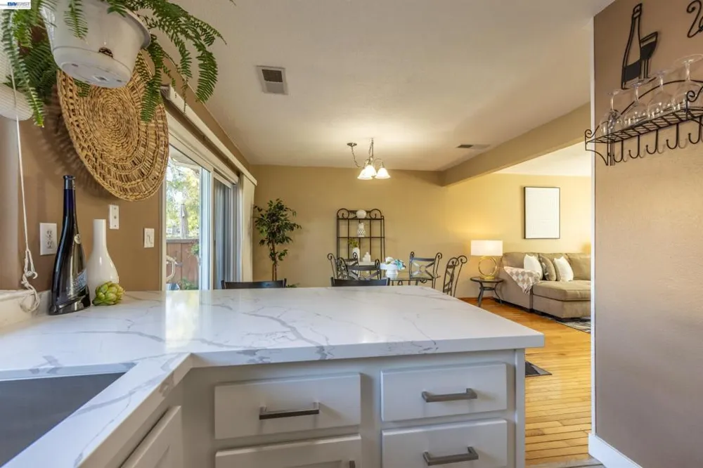 3734 Carrigan Cmn Livermore, CA 94550
