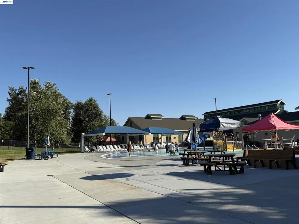 3734 Carrigan Cmn Livermore, CA 94550