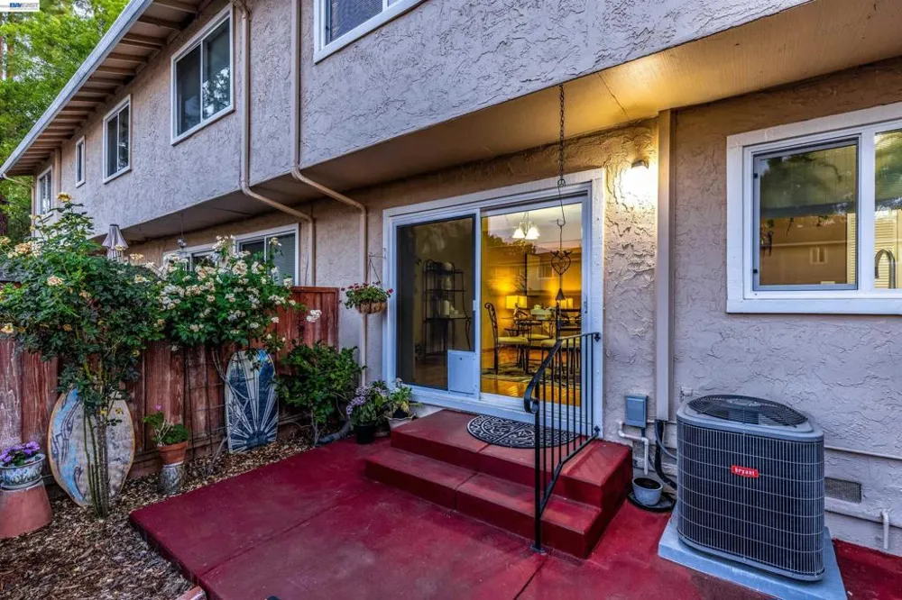 3734 Carrigan Cmn Livermore, CA 94550