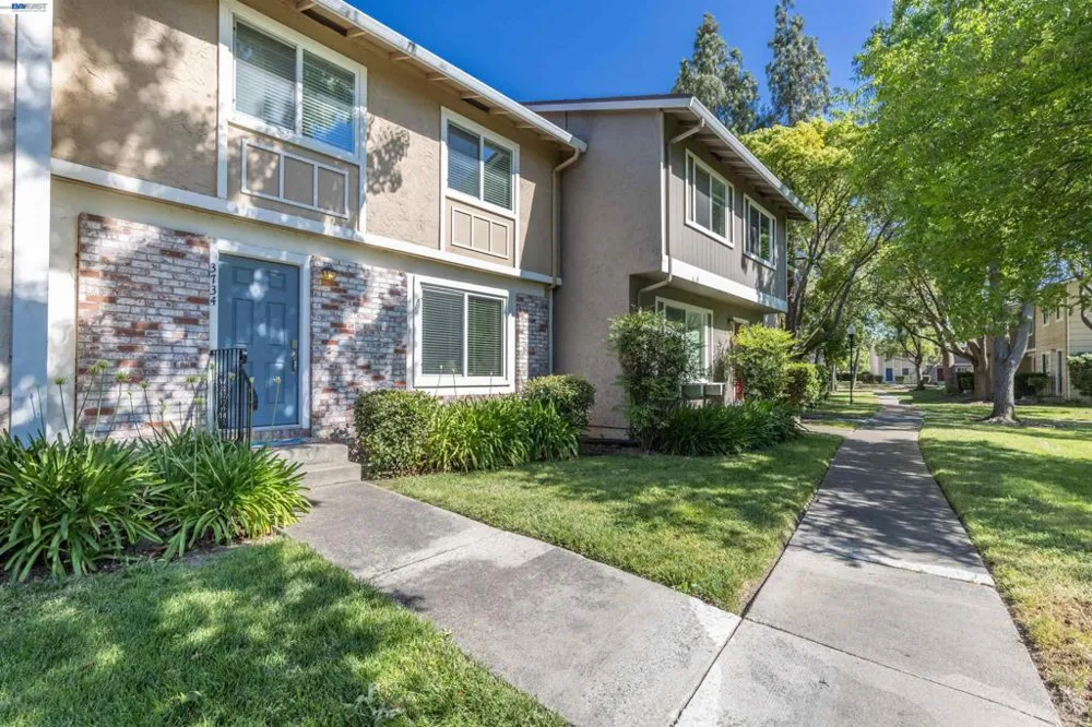 3734 Carrigan Cmn Livermore, CA 94550