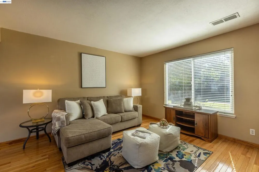 3734 Carrigan Cmn Livermore, CA 94550