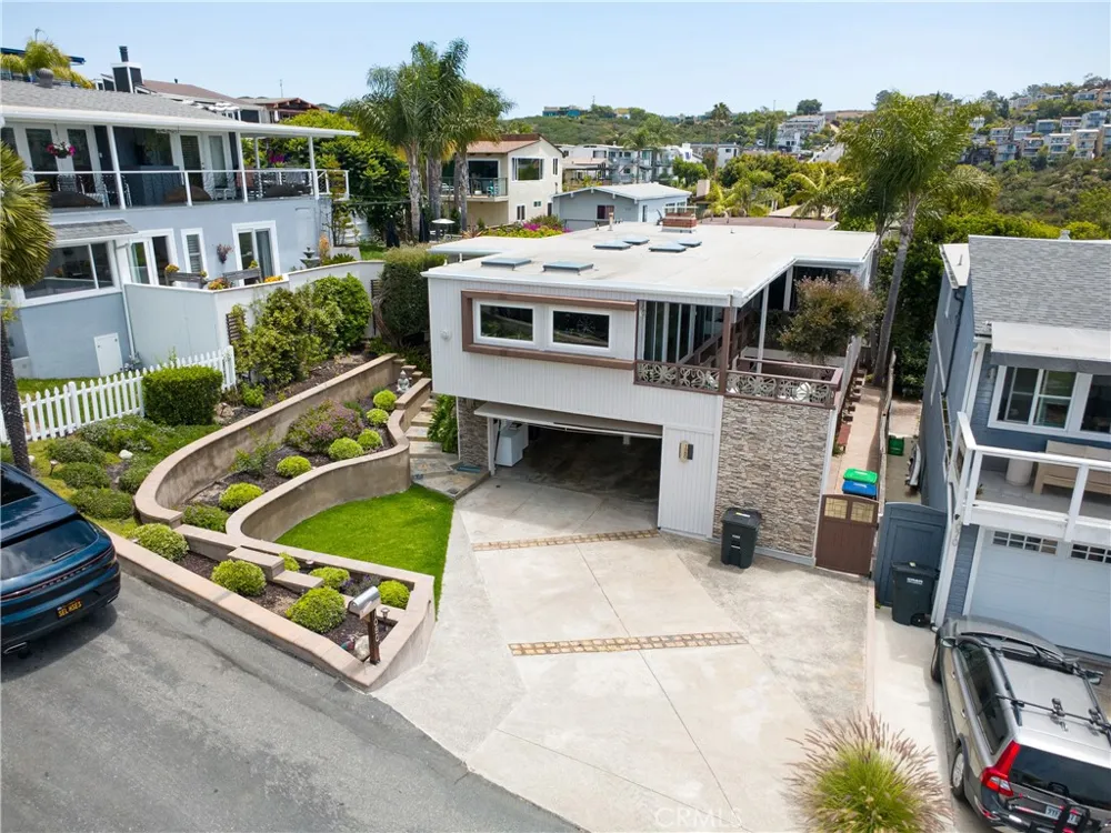1080 Noria Laguna Beach, CA 92651