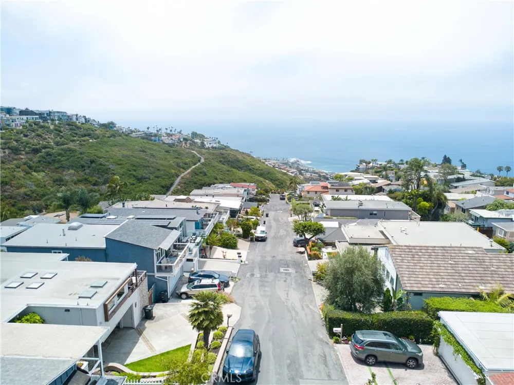 1080 Noria Laguna Beach, CA 92651