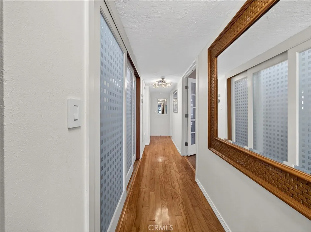 1080 Noria Laguna Beach, CA 92651