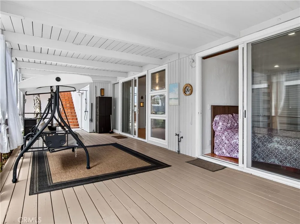 1080 Noria Laguna Beach, CA 92651