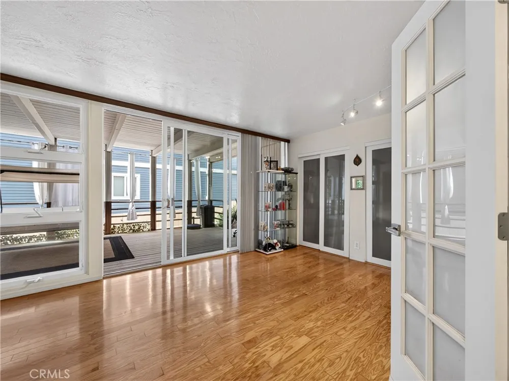 1080 Noria Laguna Beach, CA 92651