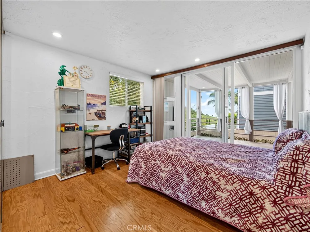 1080 Noria Laguna Beach, CA 92651