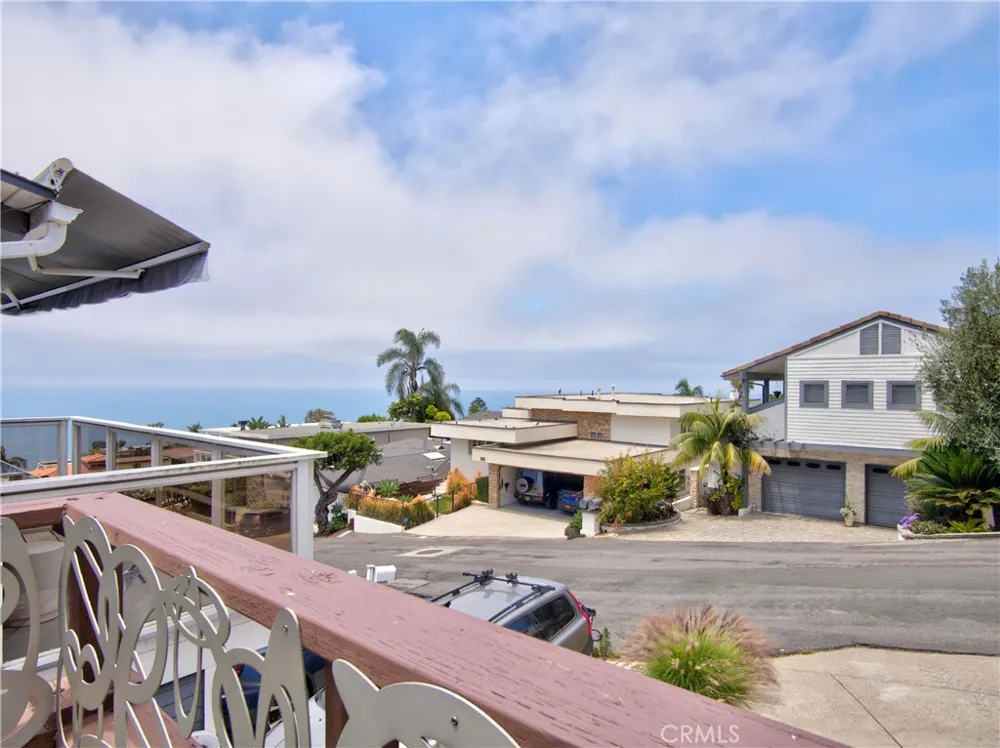 1080 Noria Laguna Beach, CA 92651