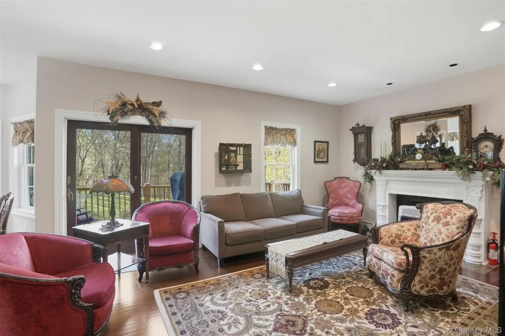 17 Skyview Lane Mahopac, NY 10541