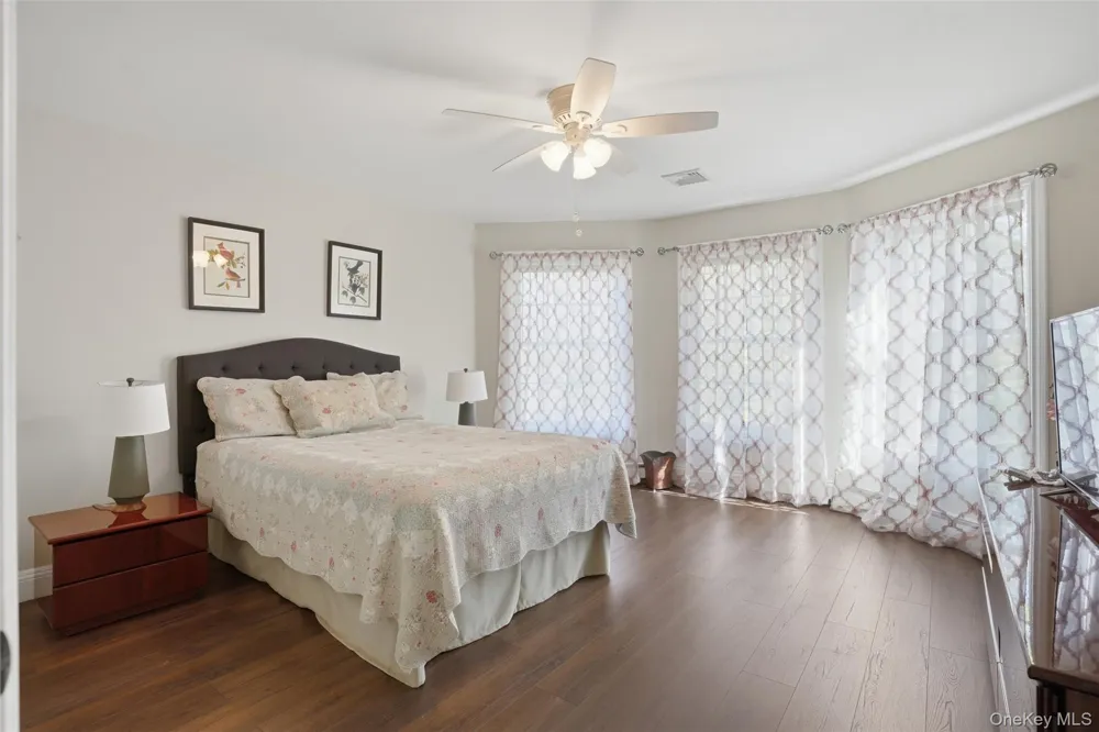17 Skyview Lane Mahopac, NY 10541
