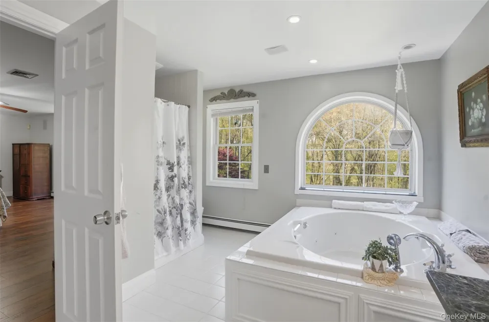 17 Skyview Lane Mahopac, NY 10541