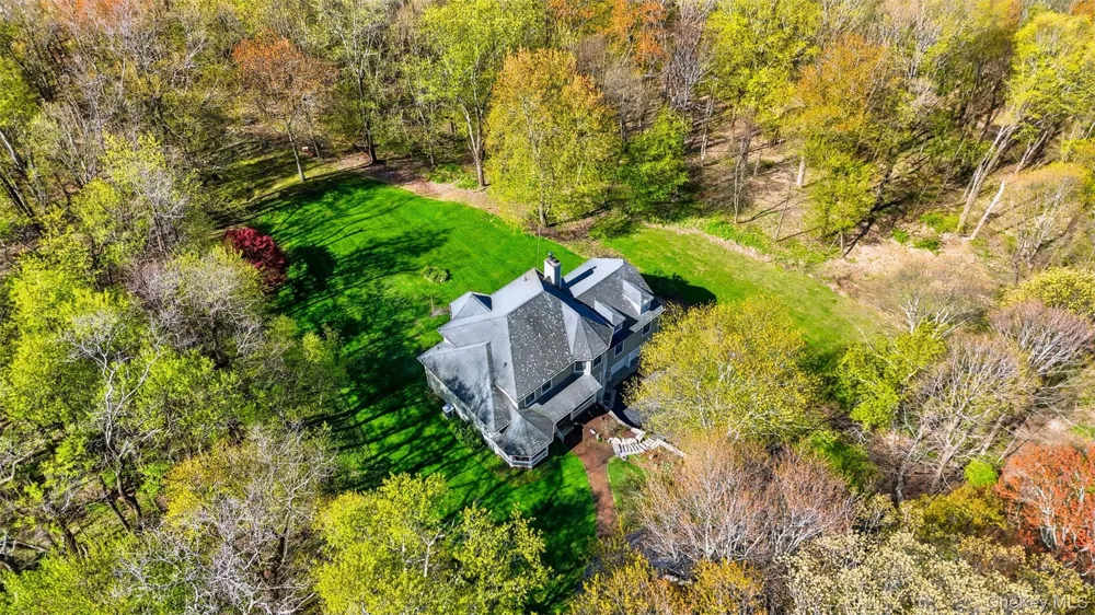 17 Skyview Lane Mahopac, NY 10541