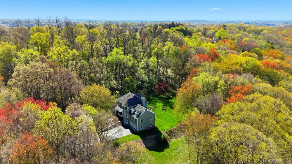 17 Skyview Lane Mahopac, NY 10541