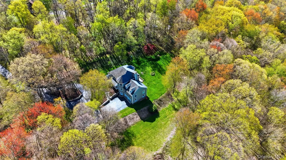 17 Skyview Lane Mahopac, NY 10541