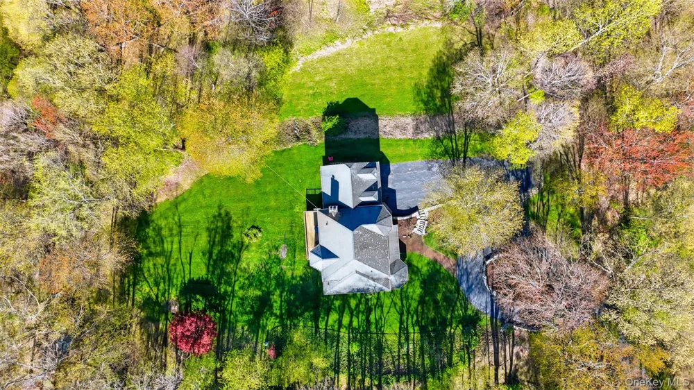 17 Skyview Lane Mahopac, NY 10541