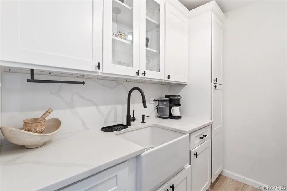 102-30 66 ROAD #25E Forest Hills, NY 11375