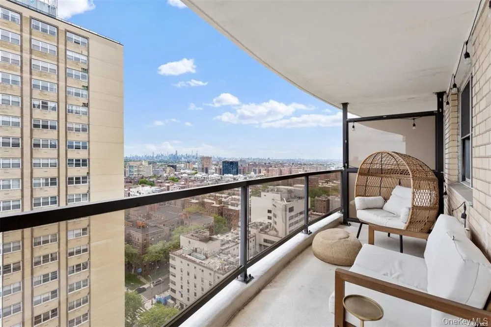 102-30 66 ROAD #25E Forest Hills, NY 11375