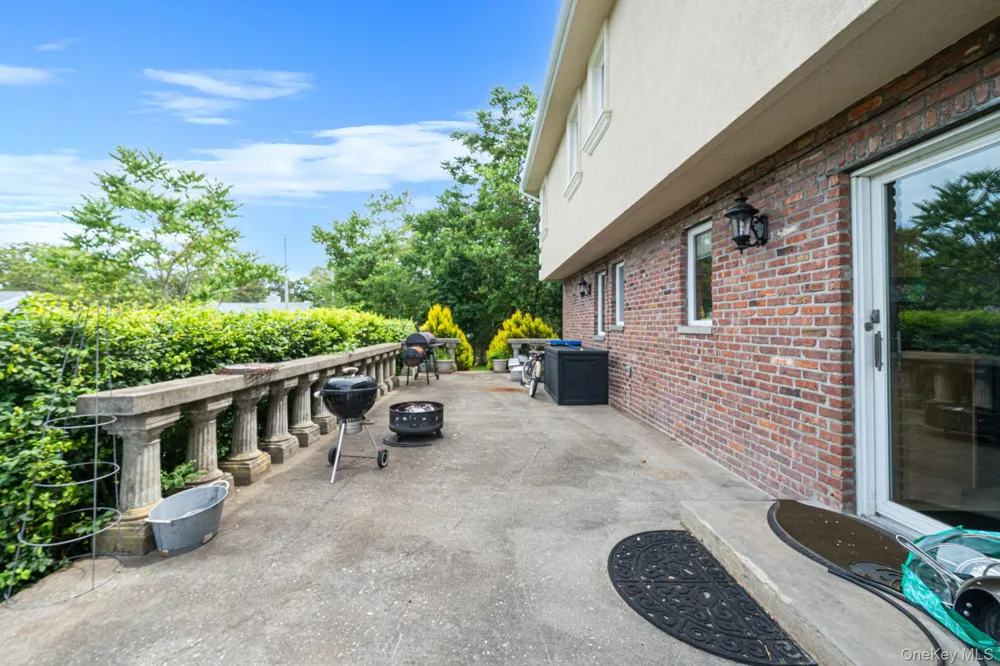 296 Longneck Boulevard Flanders, NY 11901