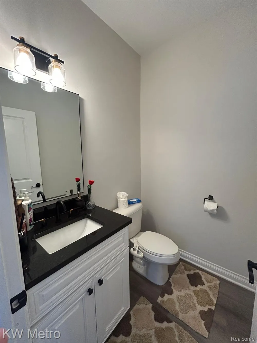 2323 E MAPLE ROAD Troy City, MI 48083